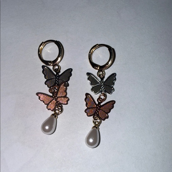 Jewelry - Butterfly Pearl Drop Earrings